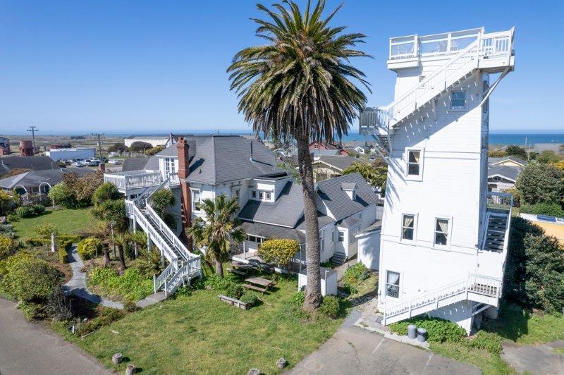 524 Stewart St, Fort Bragg, CA 95437