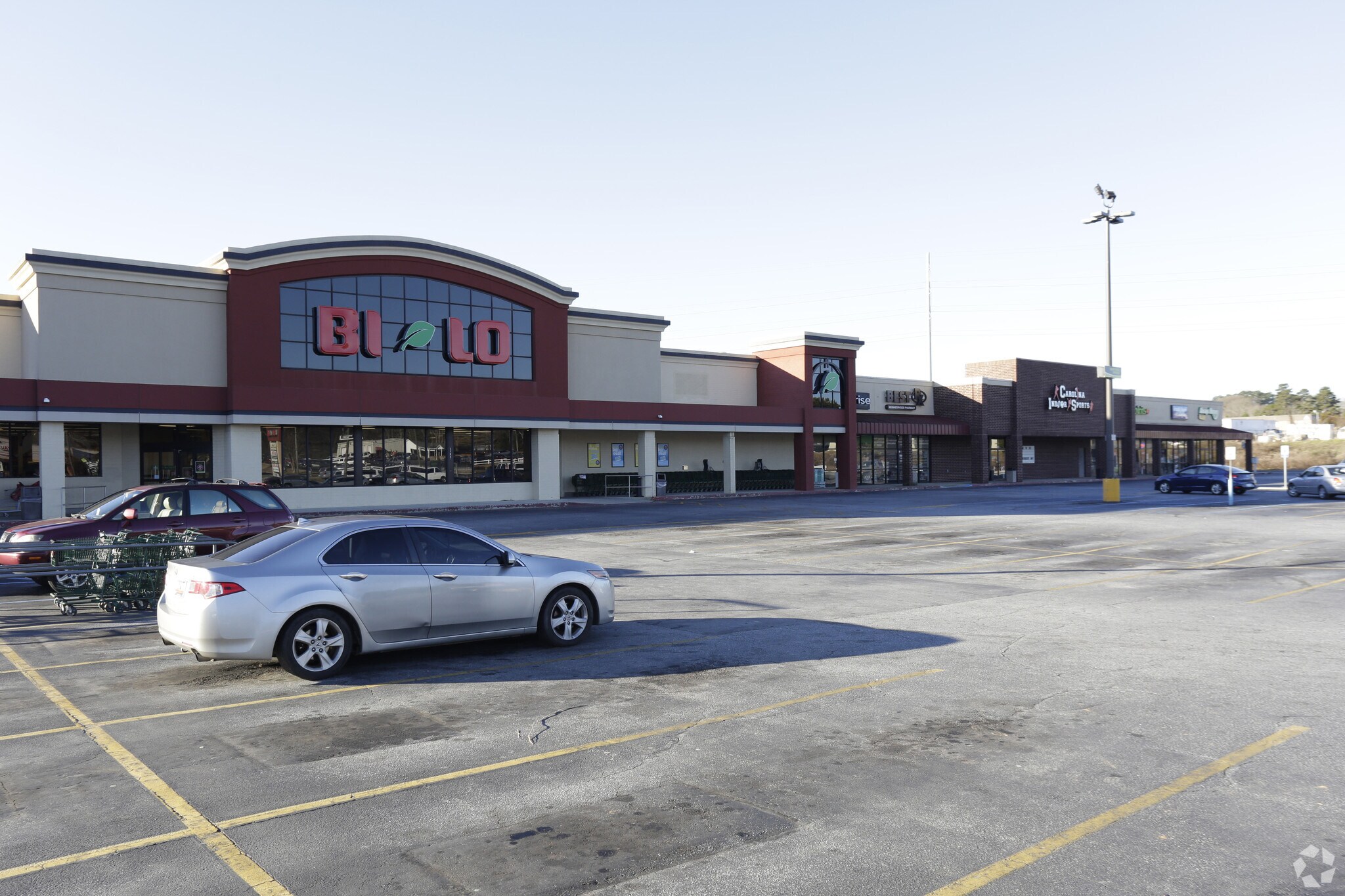 1103 N Main St, Fountain Inn, SC 29644 Armstrong Plaza