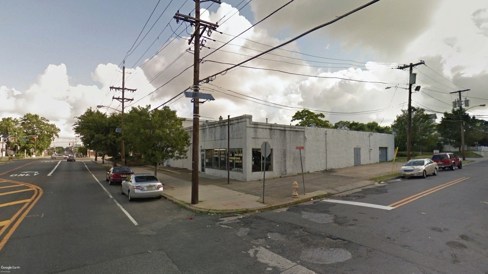 3014-3016 Mount Ephraim Ave, Haddon Township, NJ for lease - Primary Photo - Image 1 of 1