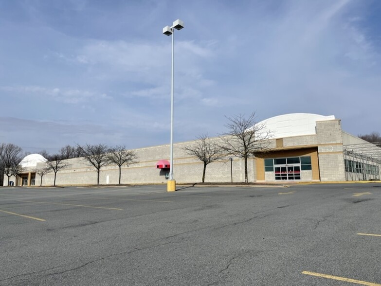 400 N Best Ave, Walnutport, PA for lease - Primary Photo - Image 1 of 4