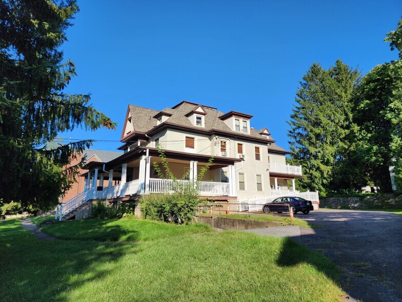 1214 Quincy Ave, Dunmore, PA for sale - Building Photo - Image 1 of 1