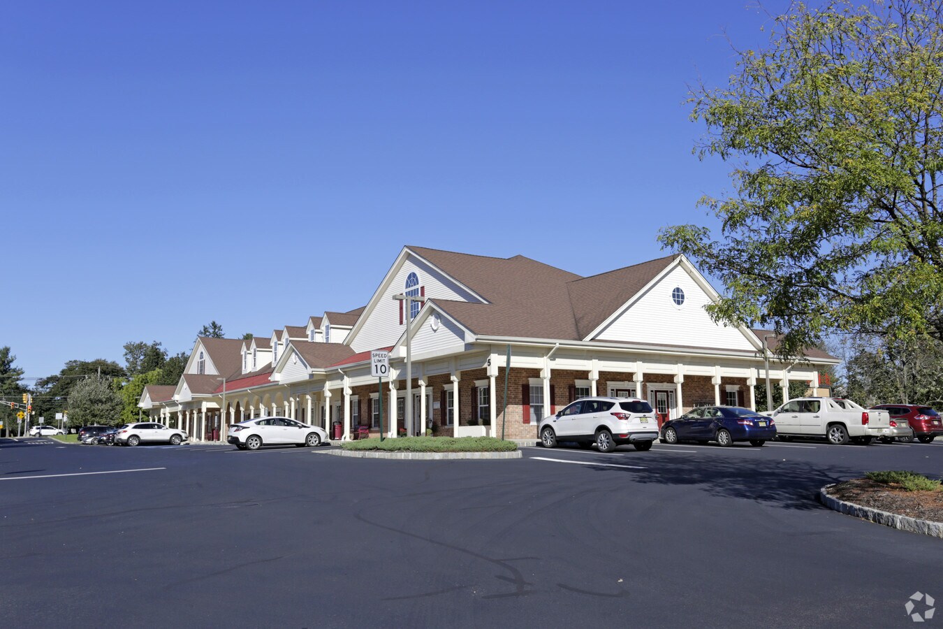 390 Amwell Rd, Hillsborough, NJ 08844 Amwell Commons