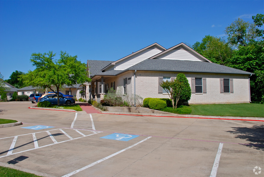 2605 Sagebrush Dr, Flower Mound, TX for lease - Building Photo - Image 3 of 8