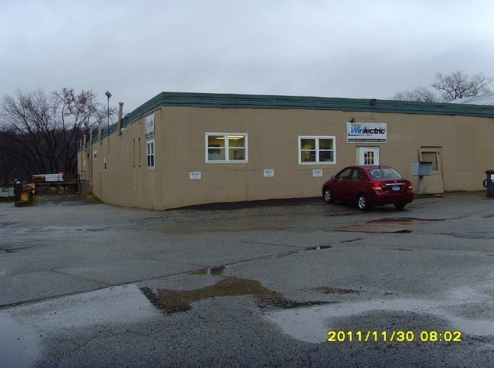 33 Hull St, Shelton, CT for lease - Building Photo - Image 2 of 4