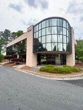 1540 Westbrook Plaza Dr, Winston-Salem, NC for lease Interior Photo- Image 1 of 2