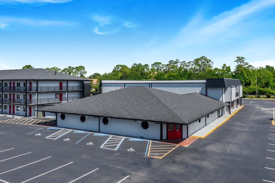 4736 W Irlo Bronson Memorial Hwy, Kissimmee, FL for lease - Building Photo - Image 3 of 15