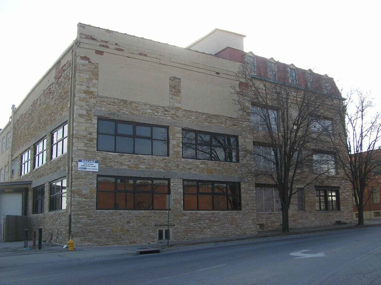 612 New Hampshire St, Lawrence, KS for sale - Building Photo - Image 1 of 1