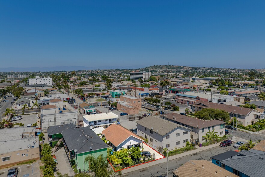 1021 E 12th St, Long Beach, CA for sale - Primary Photo - Image 1 of 1