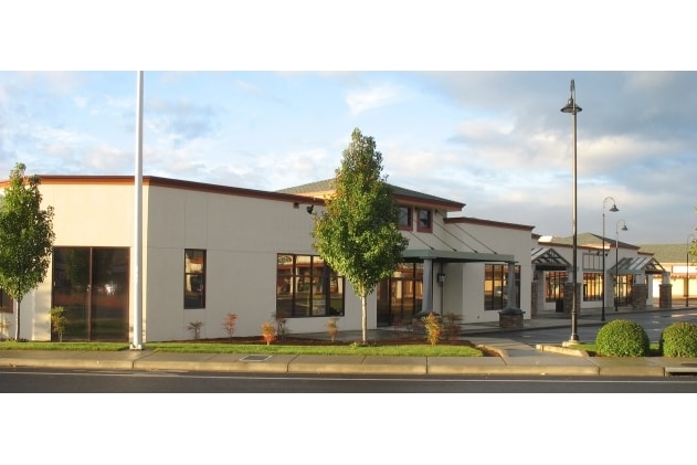 1501-1533 NE F St, Grants Pass, OR for sale Primary Photo- Image 1 of 1