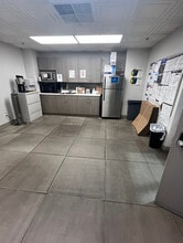 137-141 W Commercial Ave, Moonachie, NJ for lease Interior Photo- Image 1 of 11