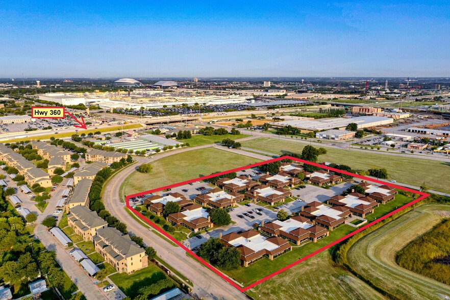 205 Billings St, Arlington, TX for lease - Building Photo - Image 2 of 21