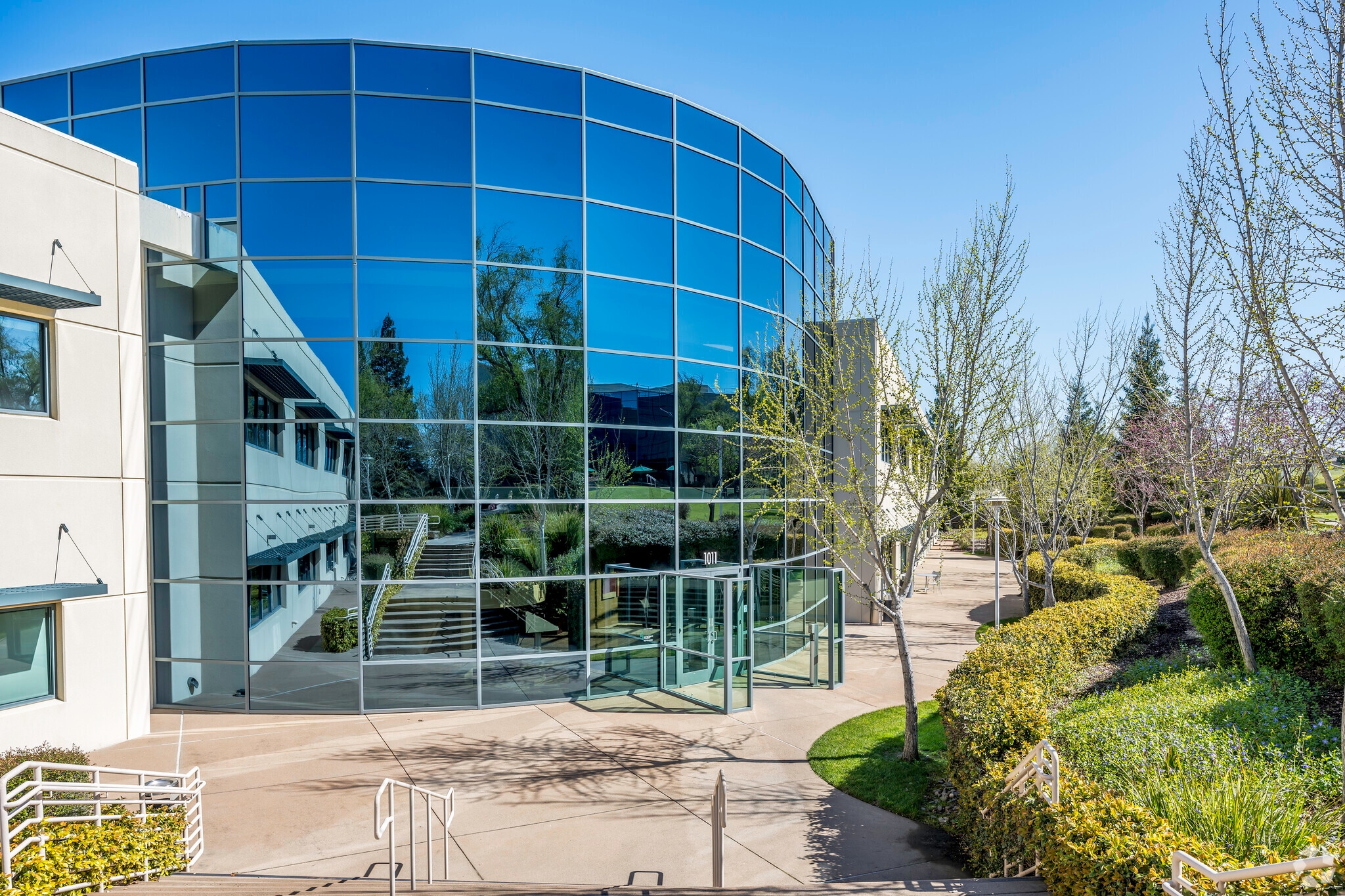 1011 Sunset Blvd, Rocklin, CA for lease Building Photo- Image 1 of 9