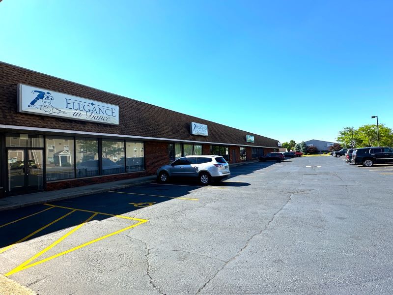 8963-8975 Kingsridge Dr, Miamisburg, OH for lease Building Photo- Image 1 of 4