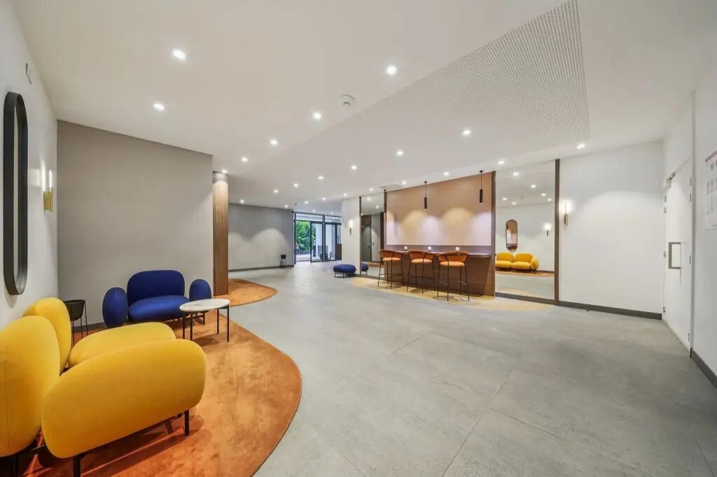 64 Rue Du Ranelagh, Paris for lease Building Photo- Image 1 of 14