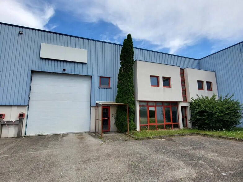 9 Rue Jean Rostand, Genas for lease - Building Photo - Image 2 of 7