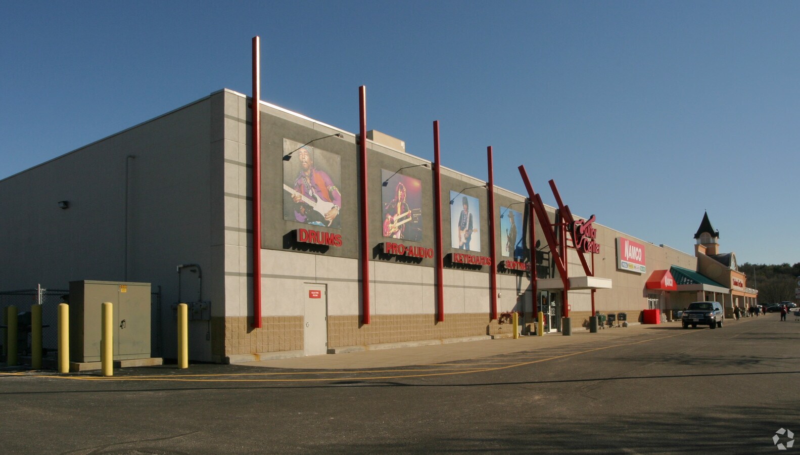 1505 S Washington St, North Attleboro, MA 02760 Christmas Tree Shops