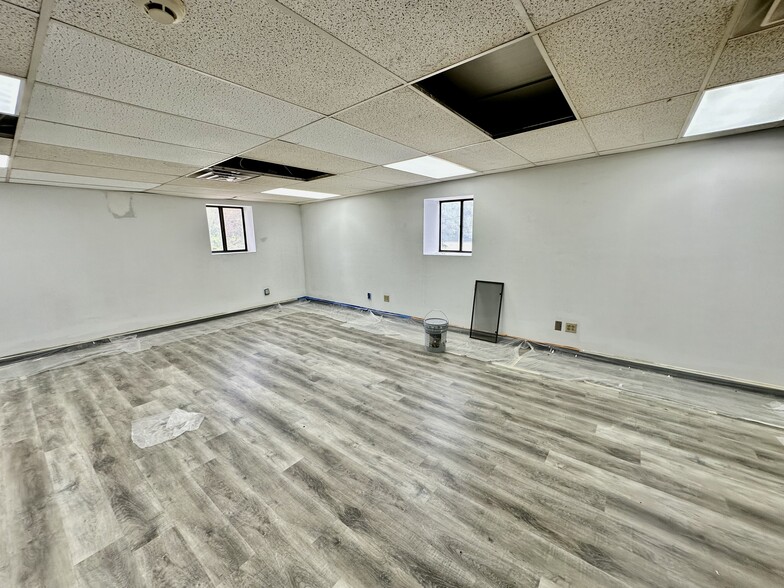 3721 Sutherland Ave, Indianapolis, IN for lease - Building Photo - Image 3 of 5