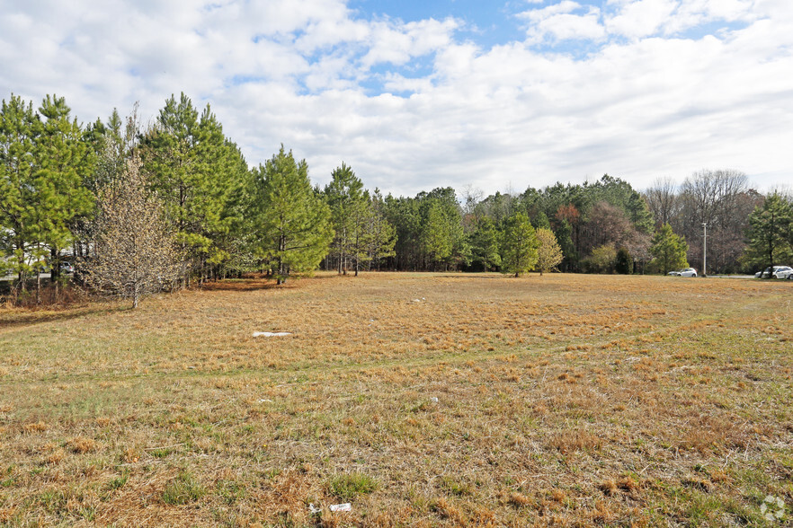 237 S County Dr, Waverly, VA for sale - Primary Photo - Image 1 of 1