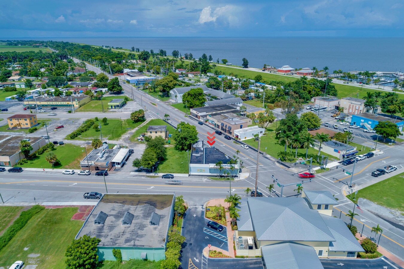 109 S Lake Ave, Pahokee, FL 33476