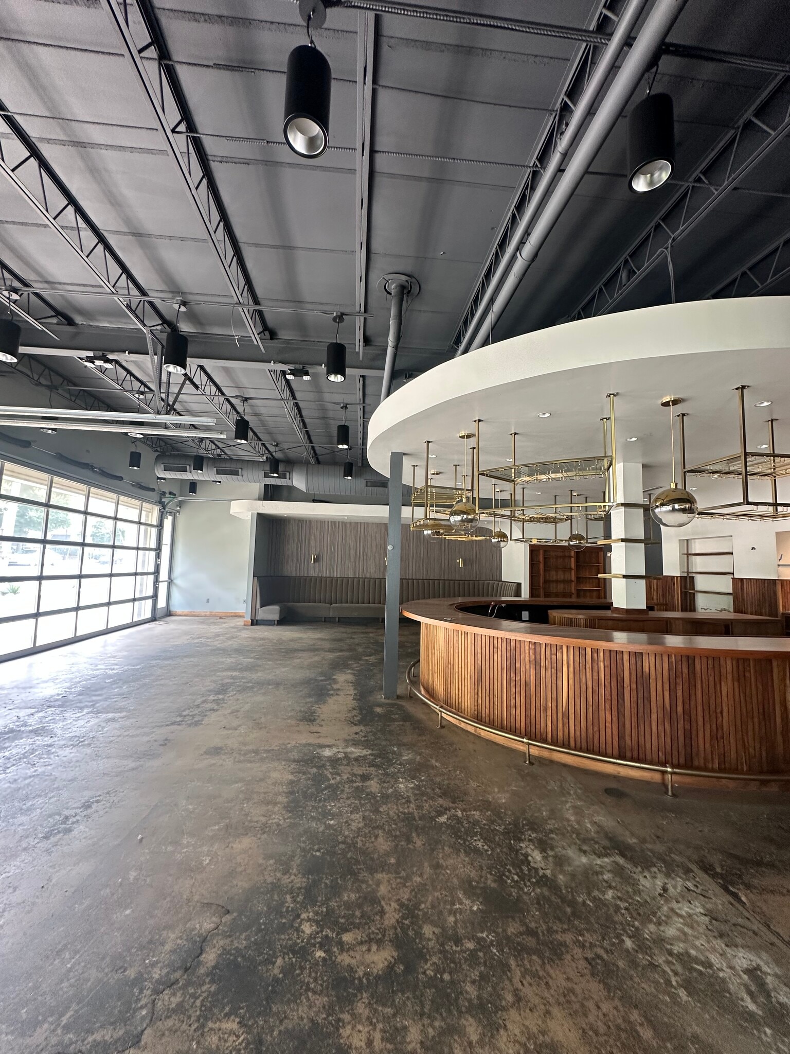 2400-2406 Dunavant St, Charlotte, NC for lease Interior Photo- Image 1 of 6