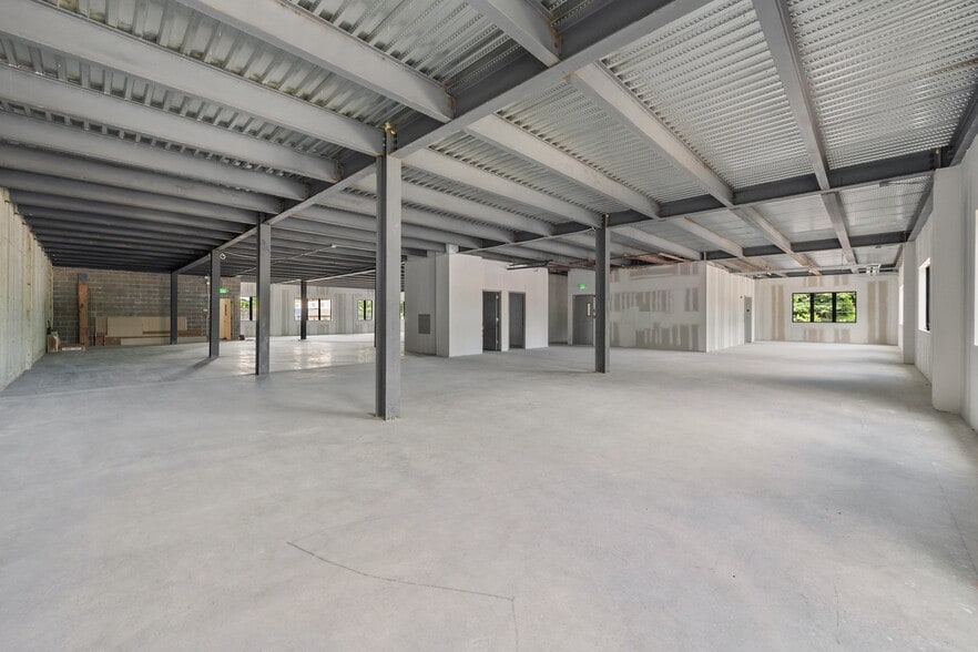 174 Marbledale Rd, Tuckahoe, NY for lease - Interior Photo - Image 3 of 10