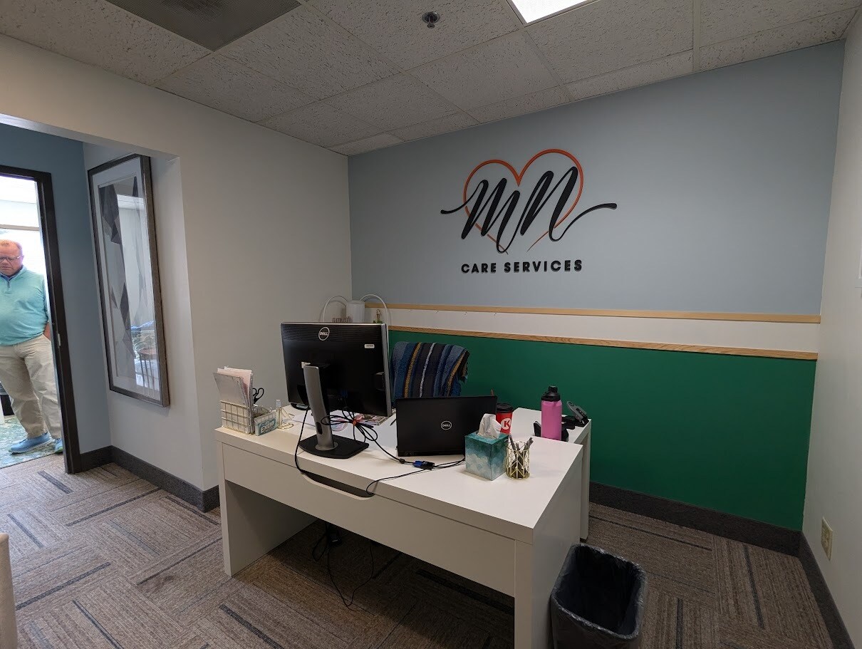 570 Asbury St, Saint Paul, MN for lease Lobby- Image 1 of 9