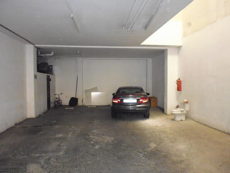 Retail in Alzira for sale - Building Photo - Image 2 of 19