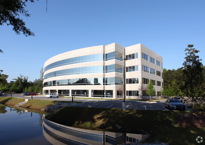 4000 Faber Place Dr, North Charleston, SC for lease - Primary Photo - Image 1 of 3