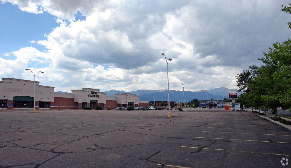 1305-1409 N Academy Blvd, Colorado Springs, CO for lease - Primary Photo - Image 1 of 14