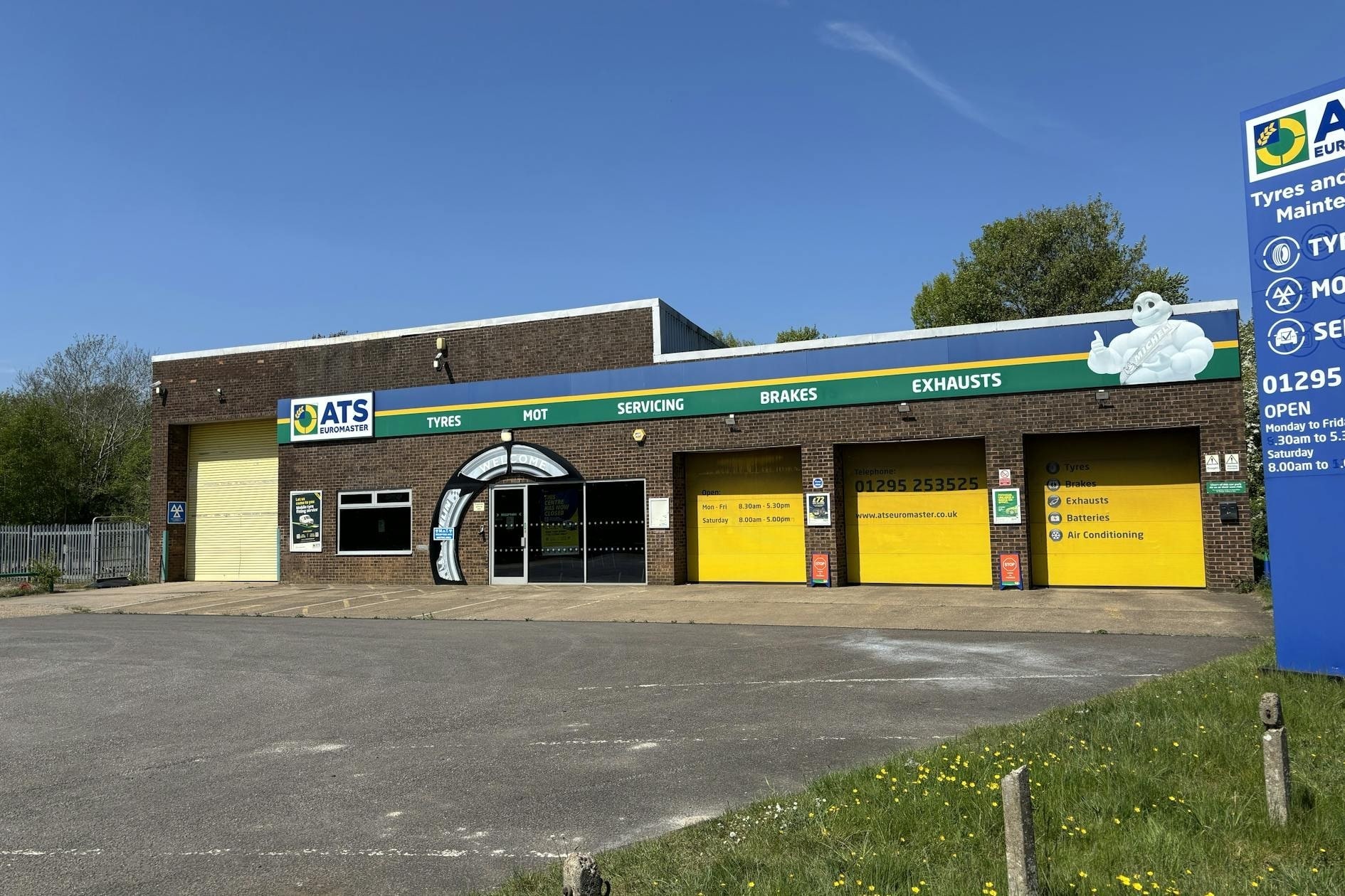 17 Beaumont Close, Banbury for sale Primary Photo- Image 1 of 1