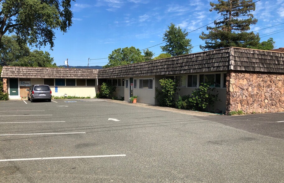 721 S Dora St, Ukiah, CA for sale - Primary Photo - Image 1 of 22