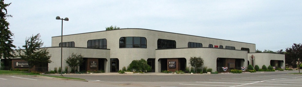 2600-2606 Stewart Ave, Wausau, WI for lease - Building Photo - Image 1 of 1