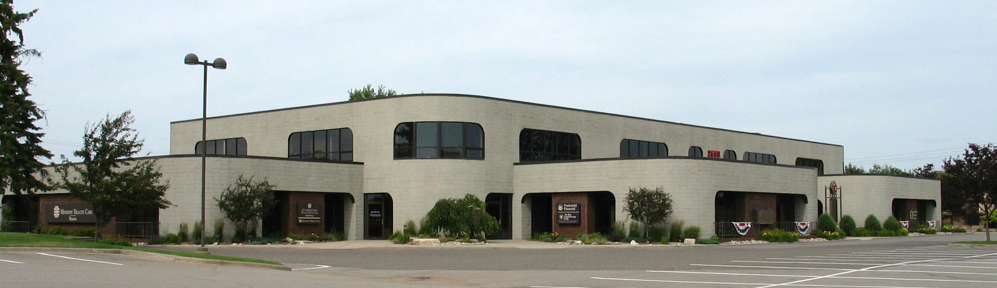 2600-2606 Stewart Ave, Wausau, WI for lease Building Photo- Image 1 of 2