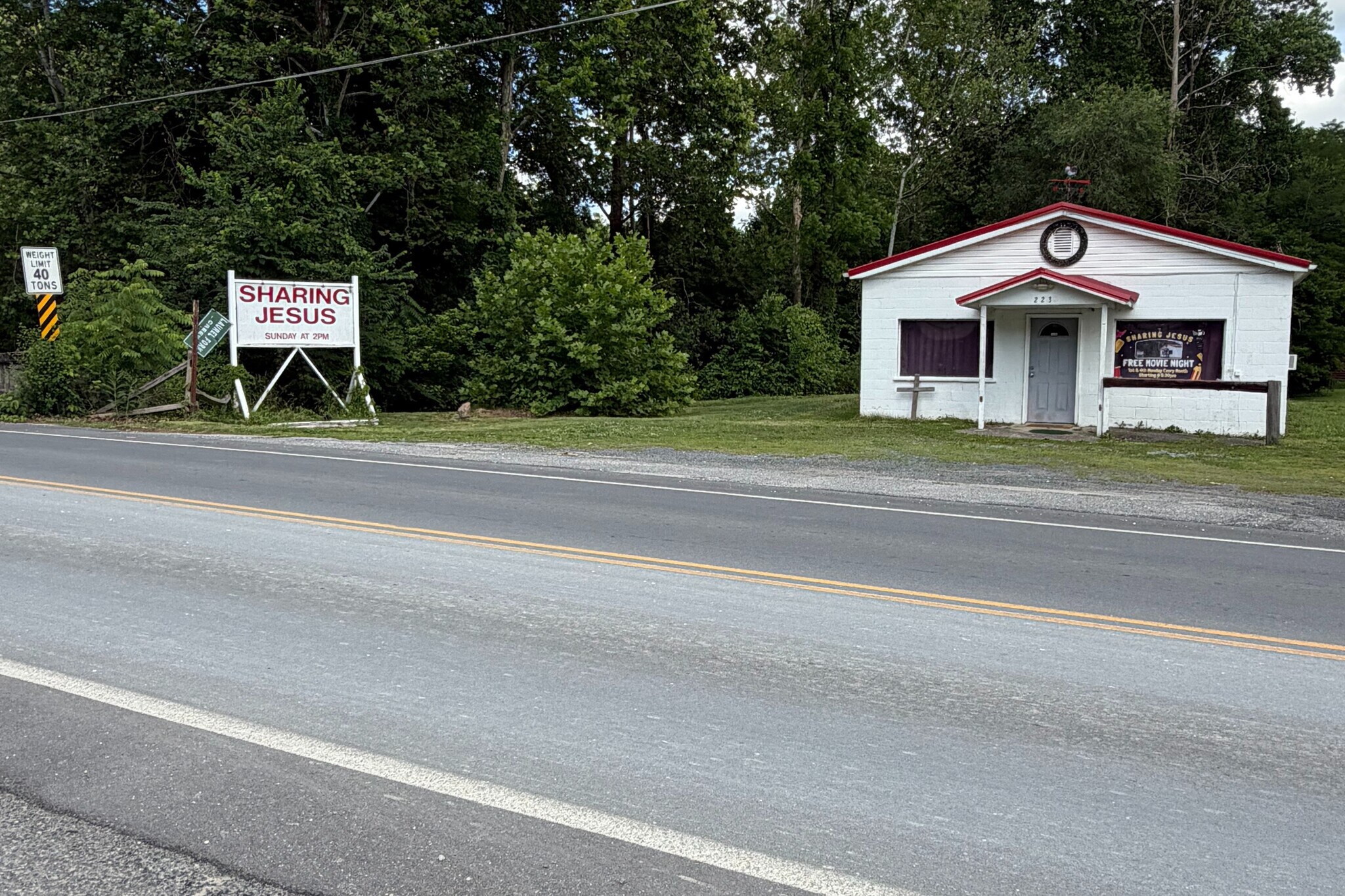 223 First Ave, Hampton, TN for sale Building Photo- Image 1 of 15