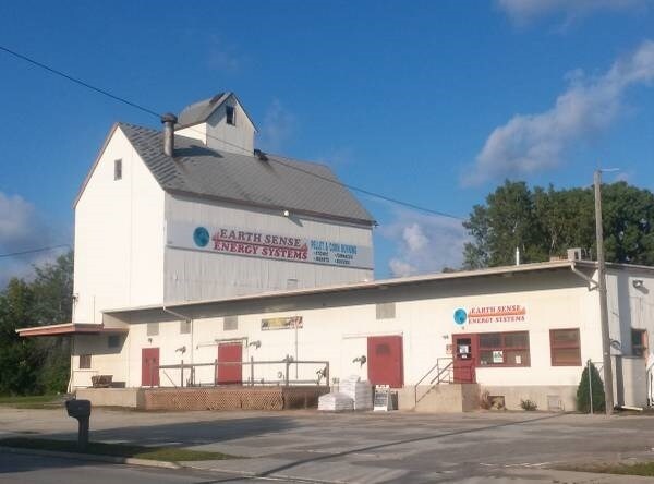 835 S 29th St, Manitowoc, WI for sale Primary Photo- Image 1 of 1