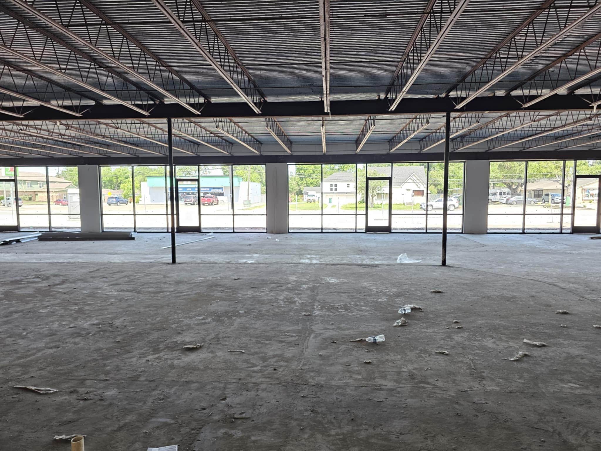 1702 Strawberry Rd, Pasadena, TX for lease Interior Photo- Image 1 of 6