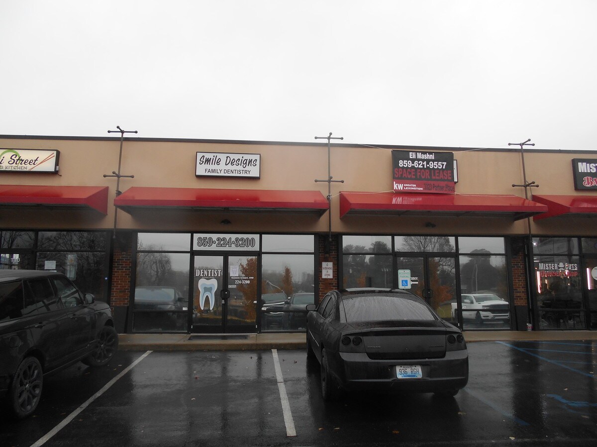 3340 Clays Mill Rd, Lexington, KY 40503