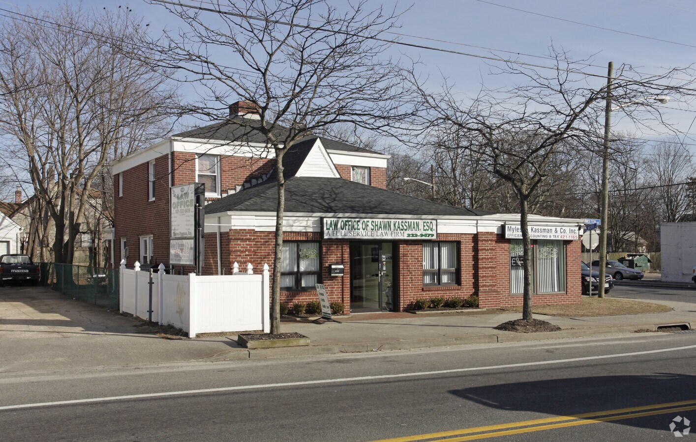 110 Carleton Ave, Central Islip, NY 11722