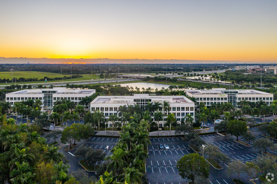 2200 N Commerce Pky, Weston, FL for lease - Aerial - Image 3 of 7