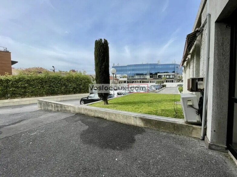 Office in Saint-Laurent-du-Var for lease - Building Photo - Image 2 of 2