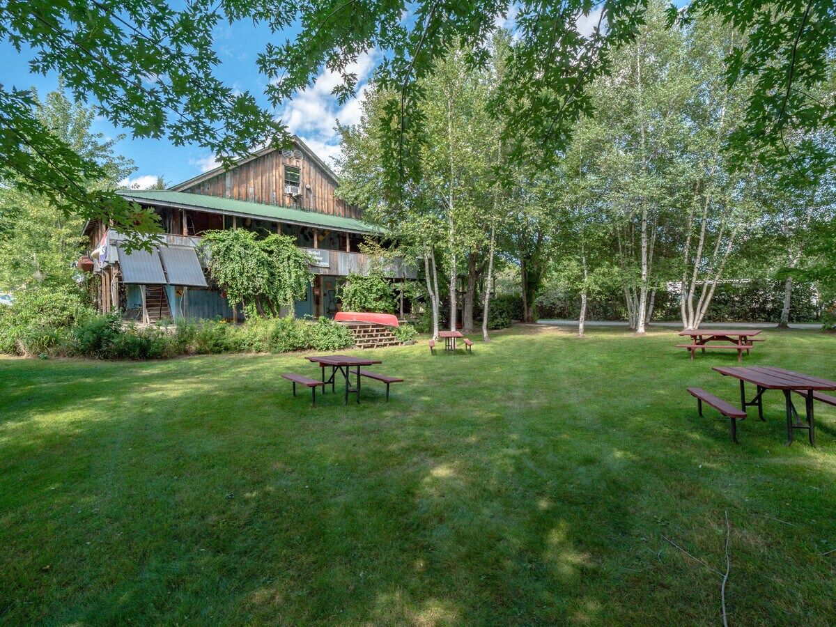 121 Mayville Rd, Bethel, ME 04217