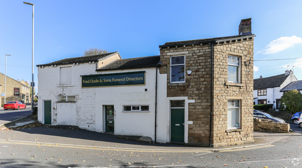 19 Oldfield Ln, Heckmondwike for lease - Primary Photo - Image 1 of 5