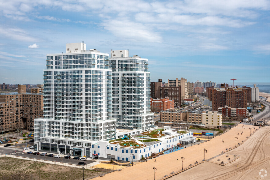 1 Ocean Dr, Brooklyn, NY for lease - Building Photo - Image 3 of 11