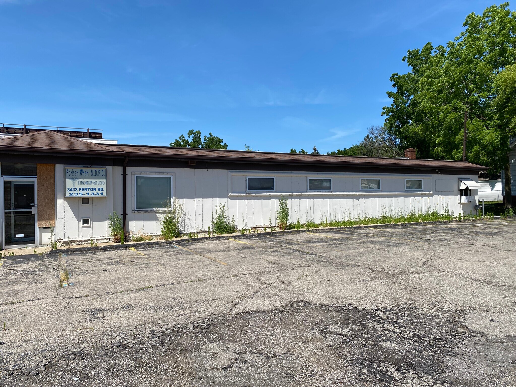 3433 Fenton Rd, Flint, MI for sale Primary Photo- Image 1 of 1