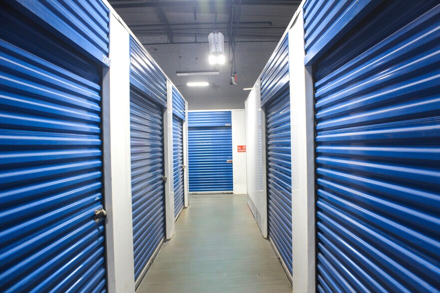 5400 Eadom St, Philadelphia, PA for lease - Building Photo - Image 3 of 4