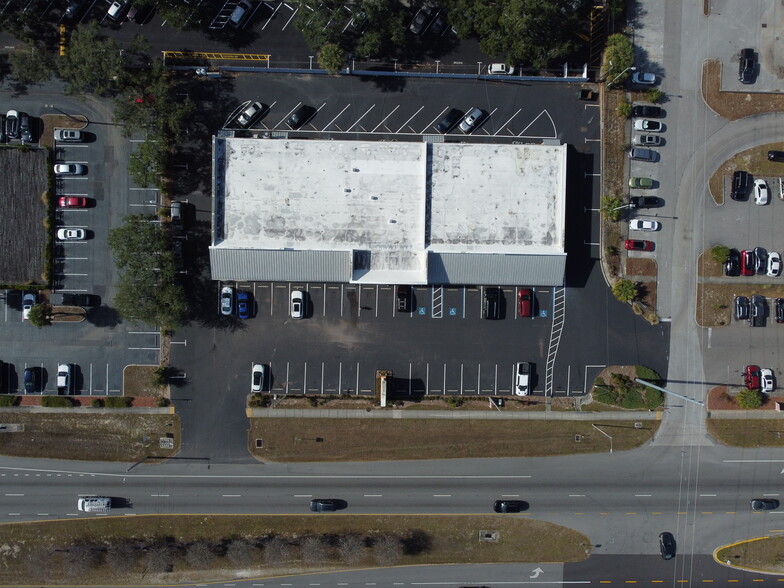 11416 N 56th St, Tampa, FL for lease - Building Photo - Image 3 of 24