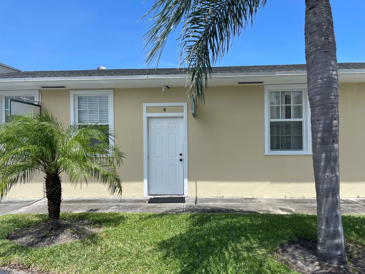 3780 Burns Rd, Palm Beach Gardens, FL 33410