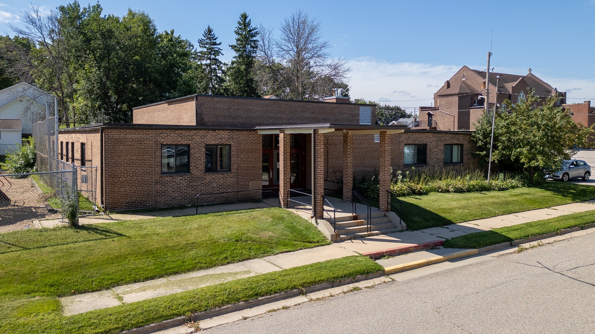 223 E 5th St, Zumbrota, MN for sale Building Photo- Image 1 of 22