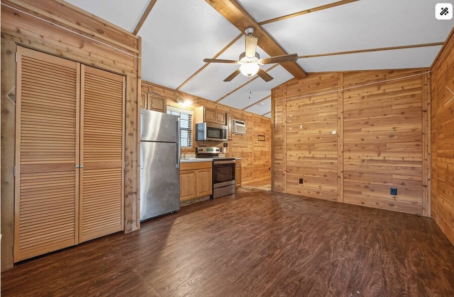 000 Coon Hollow RD, Conroe, TX for sale - Building Photo - Image 2 of 6