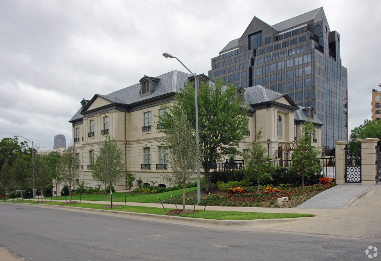 2999 Turtle Creek Blvd, Dallas, TX 75219